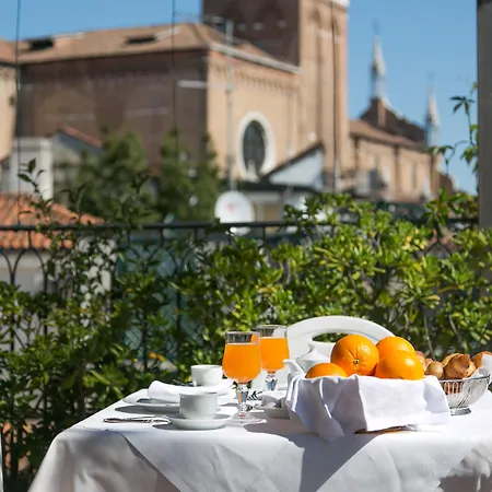 Pantalon Hotel Venise