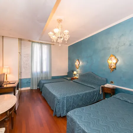 Hotel Pantalon Venise