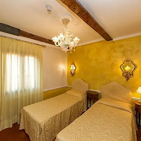 Pantalon Hotel Venise