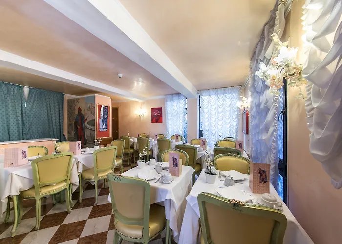 Hotel Pantalon Veneza