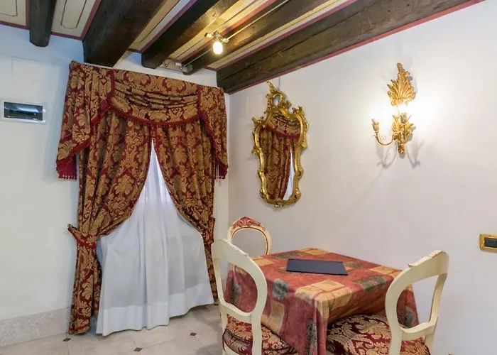 Hotel Pantalon