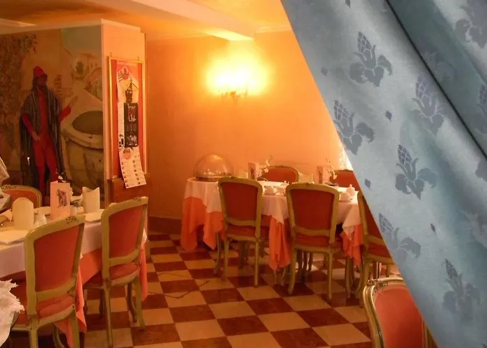Hotel Pantalon 3*