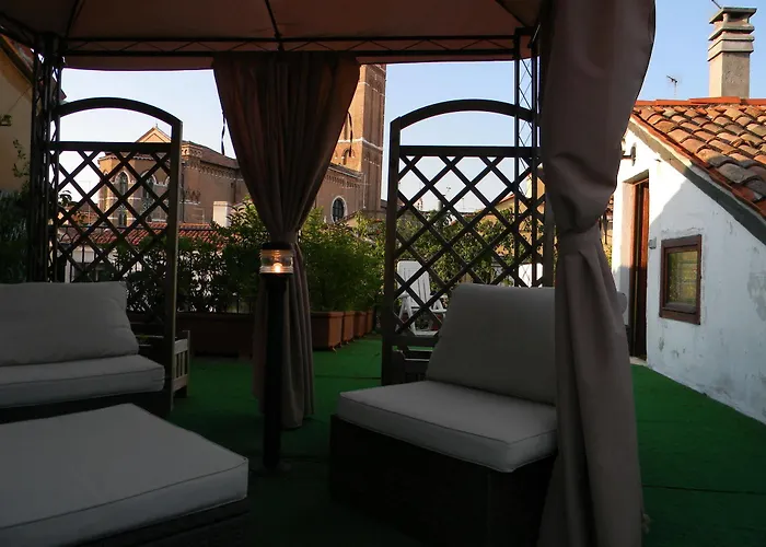 Hotel Pantalon Venice