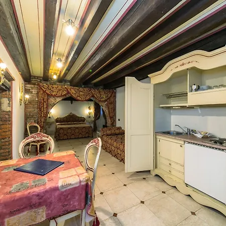 パンタロン ヴェネツィア